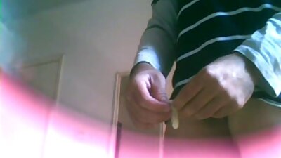 తెల్ల భార్య మొదటి నల్ల ప్రేమికుడిని తీసుకుంటుంది