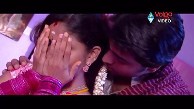 నా భార్యను స్నేహితురాలు నా ఆత్మవిశ్వాసం పీల్చుకుంటుంది